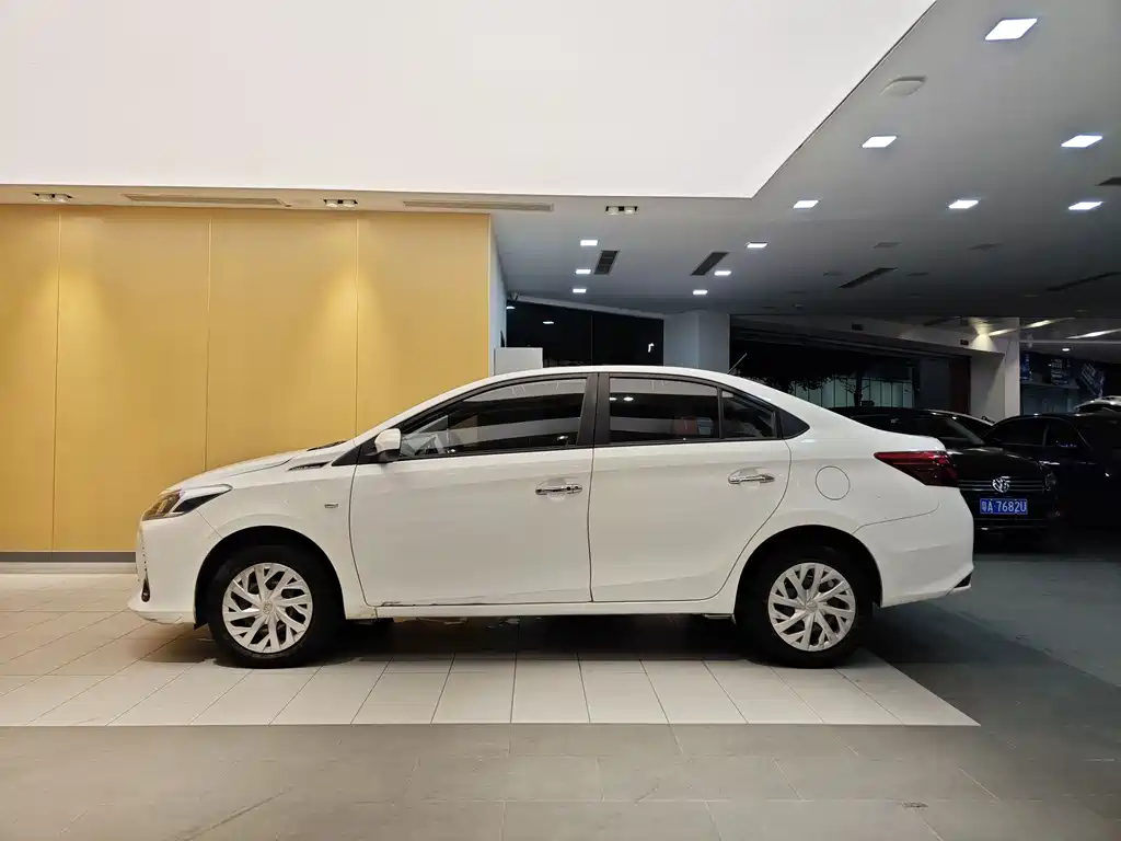 Vios 2022 1.5L 20th Anniversary Edition купить на сайте DeffCars