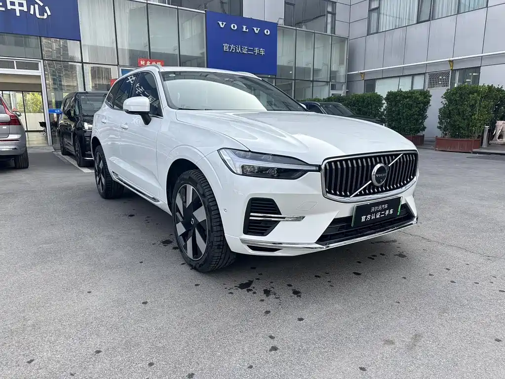 Volvo XC60 plug-in hybrid 2024 T8 plug-in hybrid long-range four-wheel drive Zhiya luxury version купить на сайте DeffCars