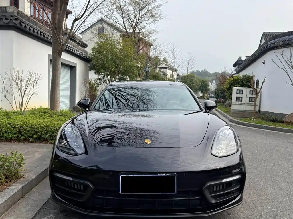 Panamera 2023 Panamera 2.9T Platinum Edition купить на сайте DeffCars