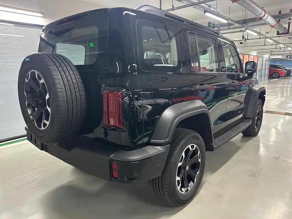 Tank 300 New Energy 2025 Hi4-T 36.7kWh купить на сайте DeffCars