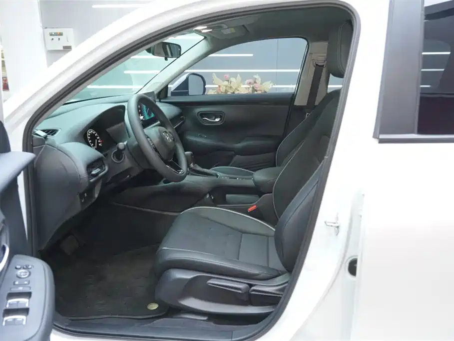 ZR-V Zhizai 2023 1.5T CVT technology version купить на сайте DeffCars
