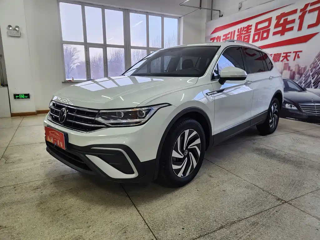Tiguan L 2023 300TSI automatic two-wheel drive smart version купить на сайте DeffCars