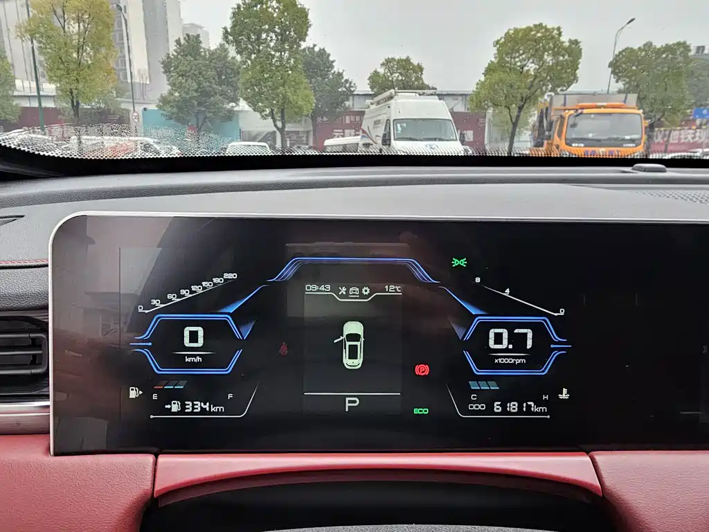 Jietu X70 PLUS 2021 facelift 1.5T DCT Mountain PRO 7 seats купить на сайте DeffCars