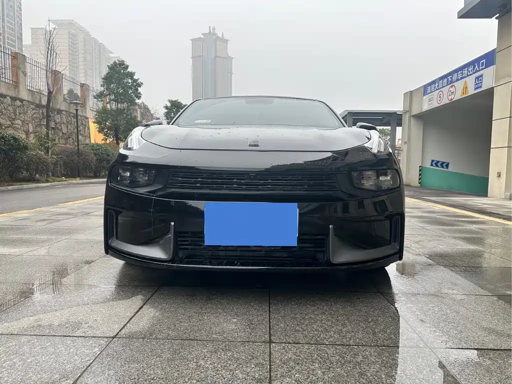 Lynk & Co 03 2020 1.5TD DCT Powerful Edition купить на сайте DeffCars