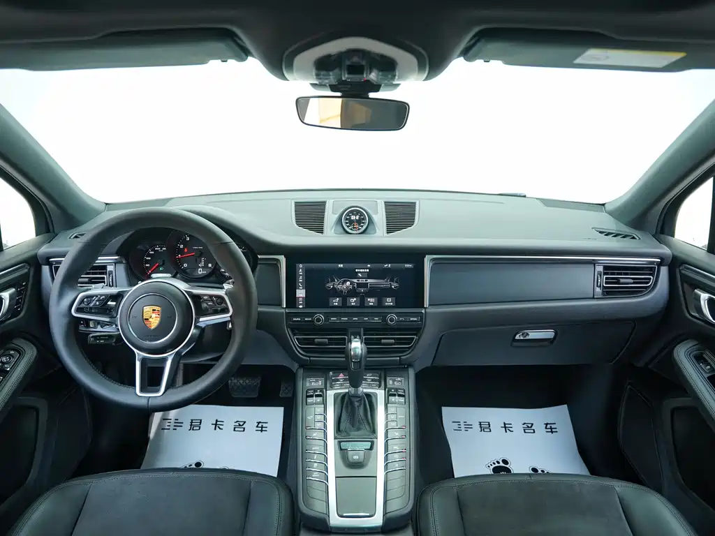 Macan 2021 Macan 2.0T купить на сайте DeffCars