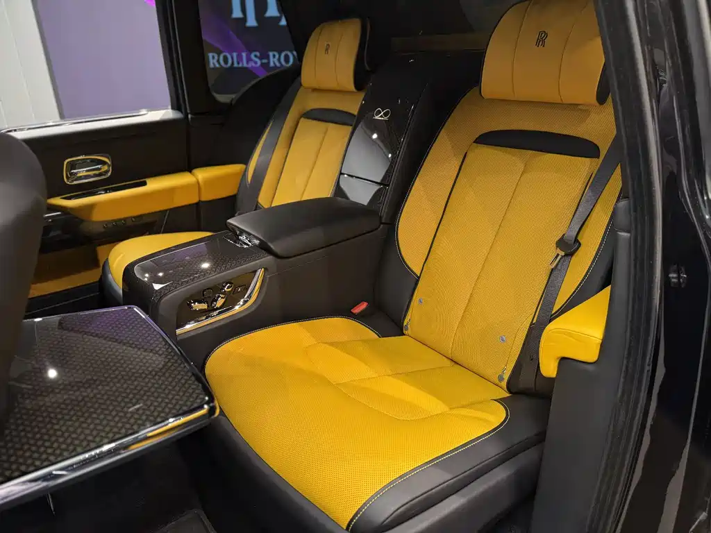 Cullinan 2020 Black Badge купить на сайте DeffCars