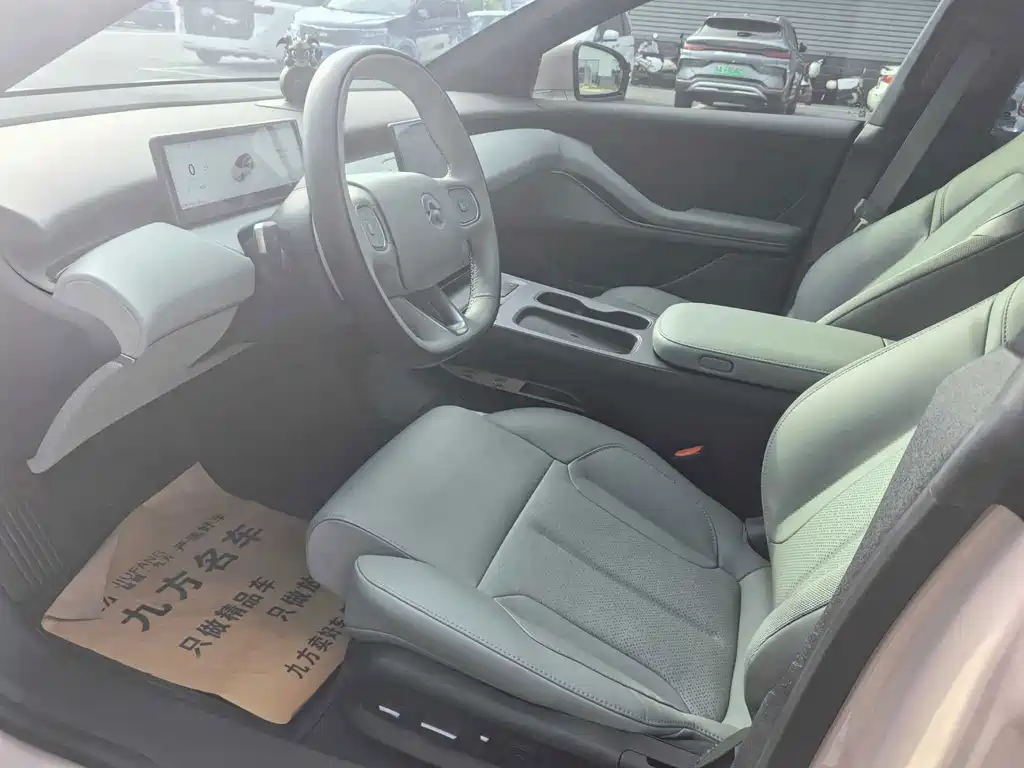 NiO ET5T 2023 75kWh Touring купить на сайте DeffCars