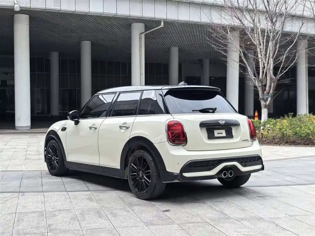 MINI 2022 2.0T COOPER S Classic Five-Door Edition купить на сайте DeffCars