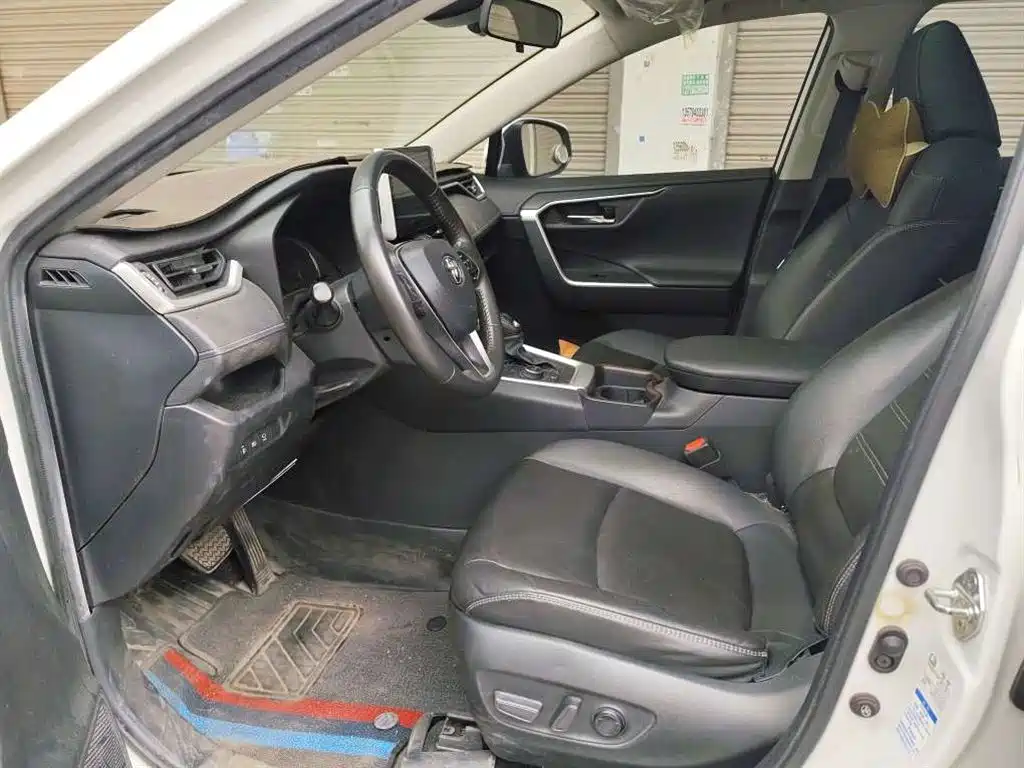 RAV4 Rongfang 2022 Dual Engine 2.5L E-CVT Four-wheel Drive Elite Plus Edition купить на сайте DeffCars