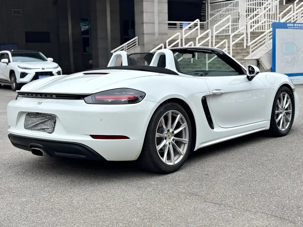 Porsche 718 2018 Boxster 2.0T купить на сайте DeffCars
