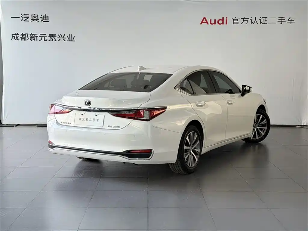 Lexus ES 2018 200 Excellence Edition National V купить на сайте DeffCars