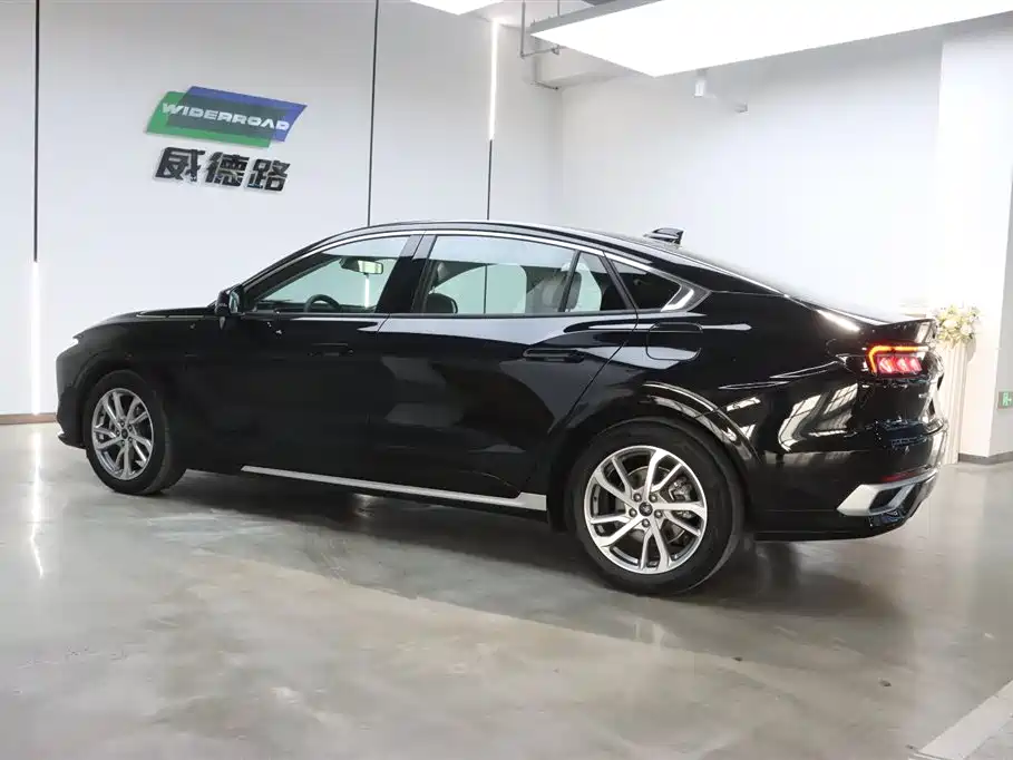Mondeo 2022 facelift EcoBoost 245 luxury model купить на сайте DeffCars