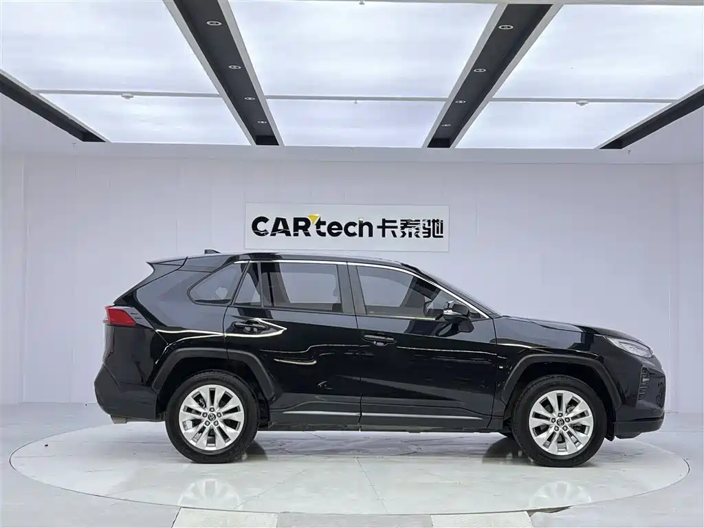 Wilanda 2022 2.0L CVT two-wheel drive leading version купить на сайте DeffCars