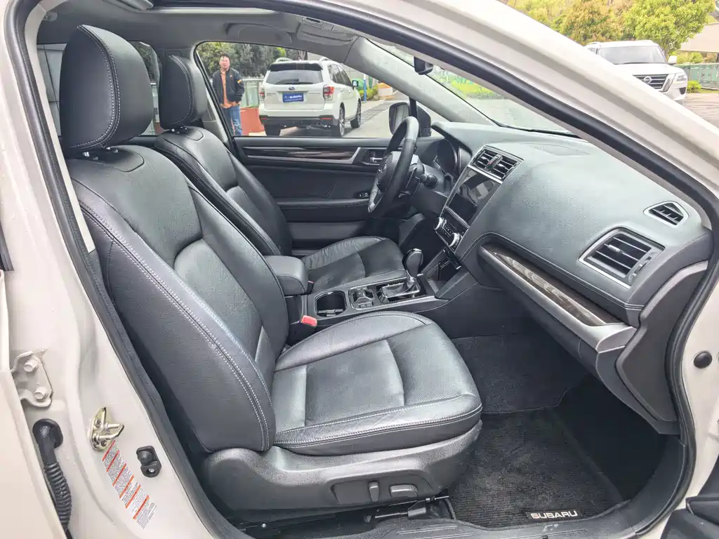 Outback 2020 2.5i Deluxe Navigation Edition EyeSight купить на сайте DeffCars