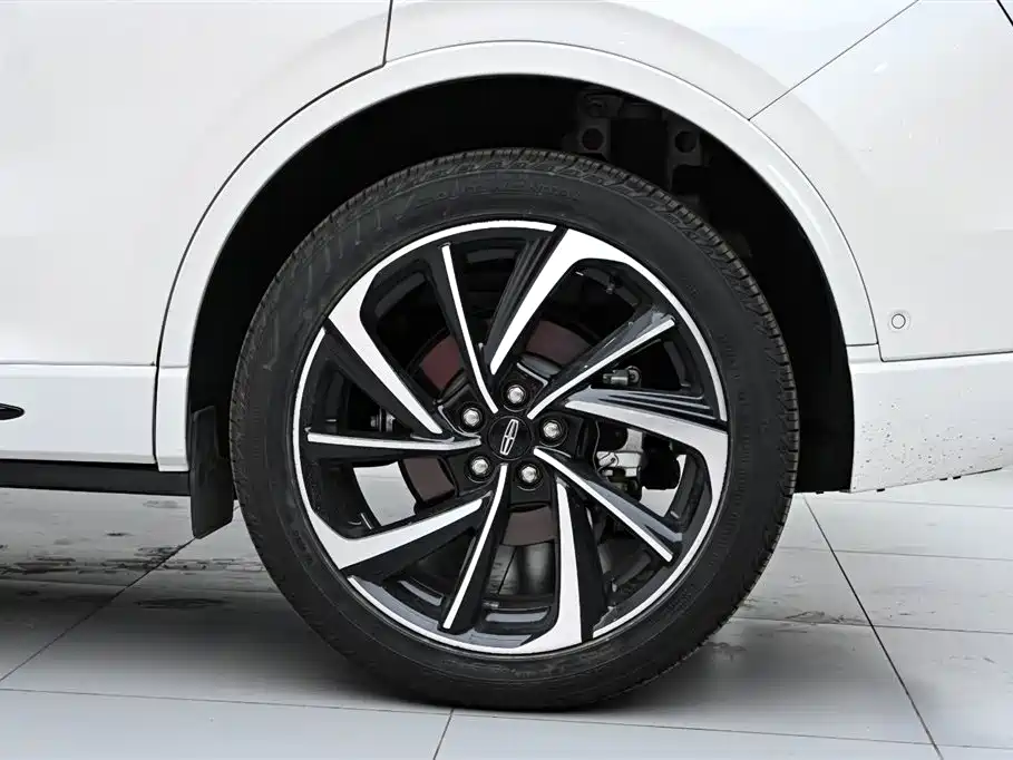 Adventurer 2024 2.0T four-wheel drive premium version купить на сайте DeffCars