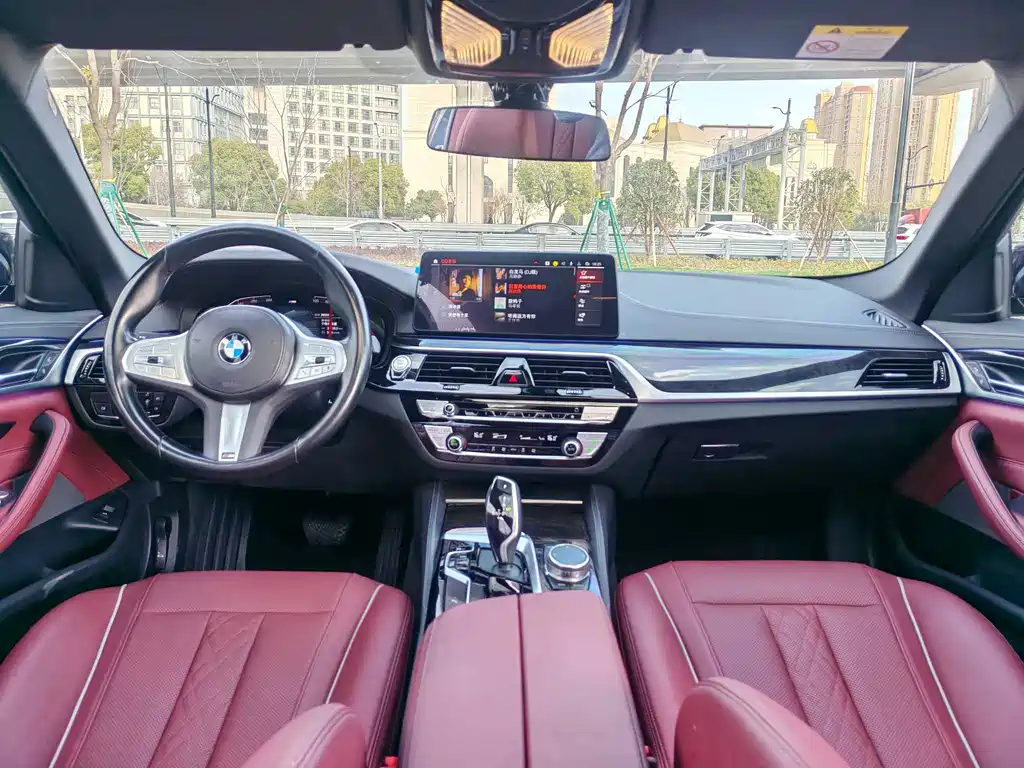BMW 5 Series 2022 facelift 525Li M Sports Package купить на сайте DeffCars