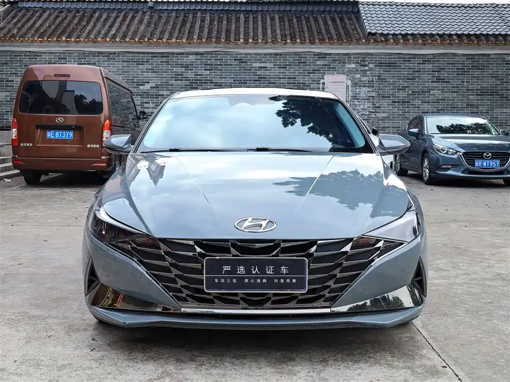 Elantra 2021 1.5L CVT LUX Premium Edition купить на сайте DeffCars