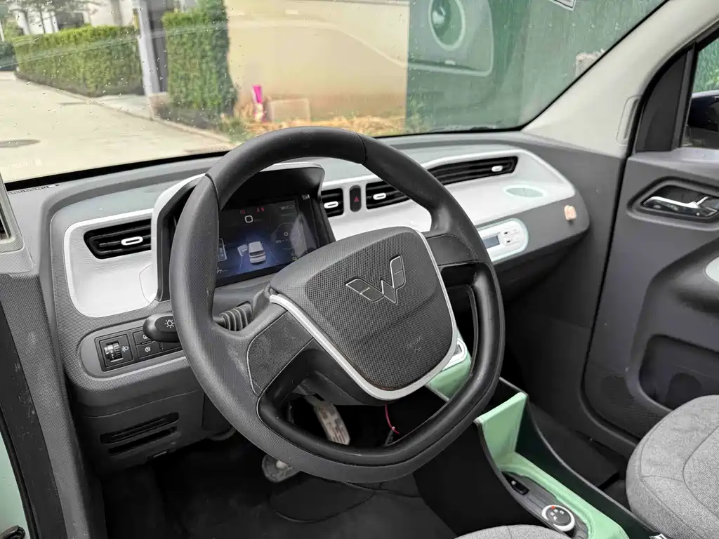 Hongguang MINIEV 2021 macaron sandwich model 120km ternary lithium купить на сайте DeffCars