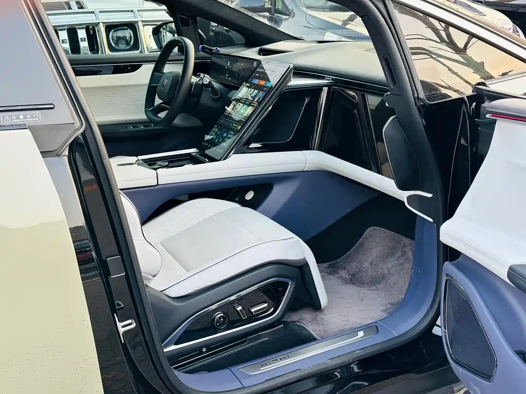 Gaohe HiPhi X 2021 flagship version 6 seats купить на сайте DeffCars