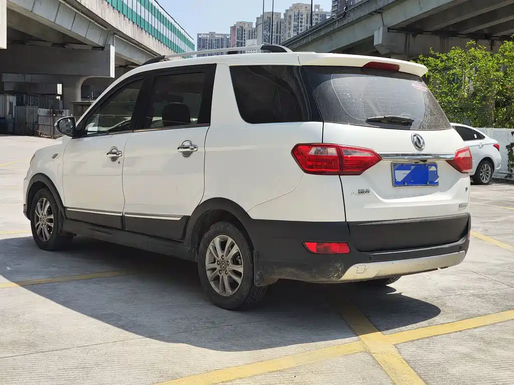 Fengguang 370 2016 model 1.5L manual standard SFG15-02 7 seats купить на сайте DeffCars