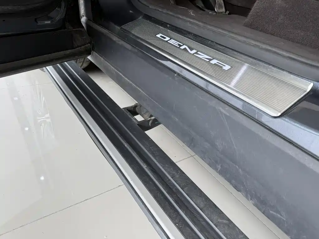 Denza N9 2025 flagship model купить на сайте DeffCars