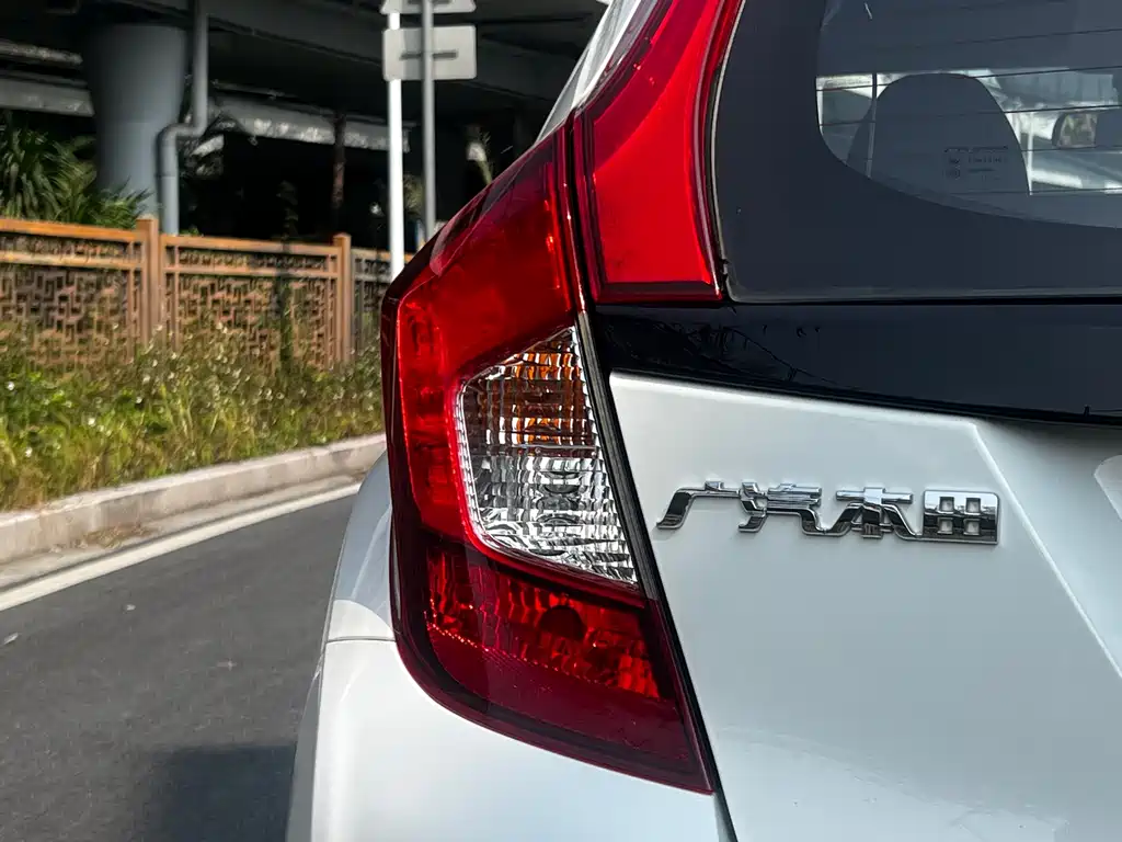 Fit 2016 1.5L LX manual comfort model купить на сайте DeffCars