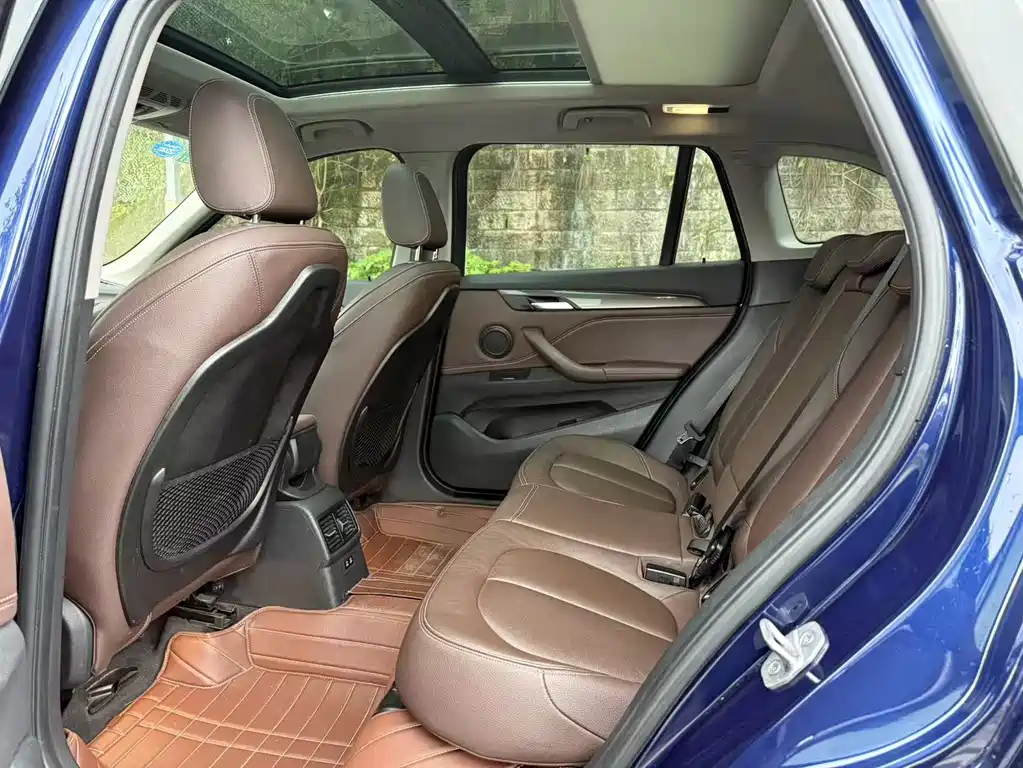 BMW X1 2019 sDrive18Li Exclusive Model купить на сайте DeffCars