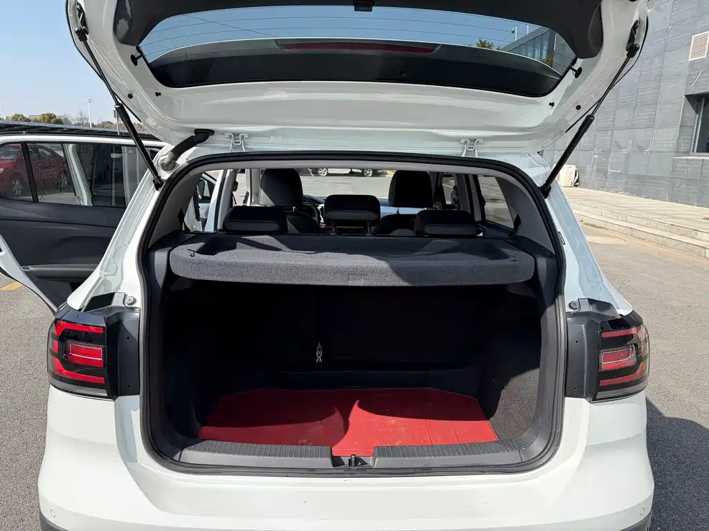 Tanying 2023 200TSI DSG Yuezhi Connected Edition купить на сайте DeffCars