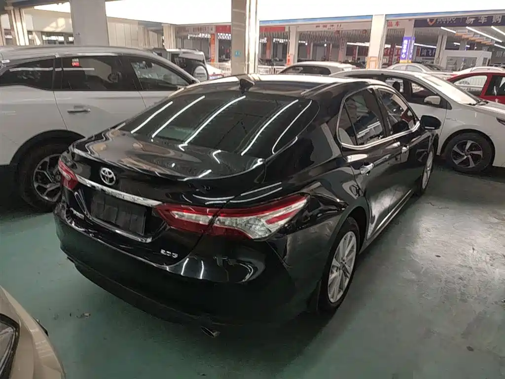 Camry 2021 2.0G Deluxe Edition купить на сайте DeffCars