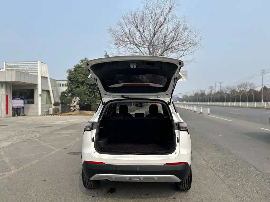 Baojun 510 2021 1.5L manual version купить на сайте DeffCars