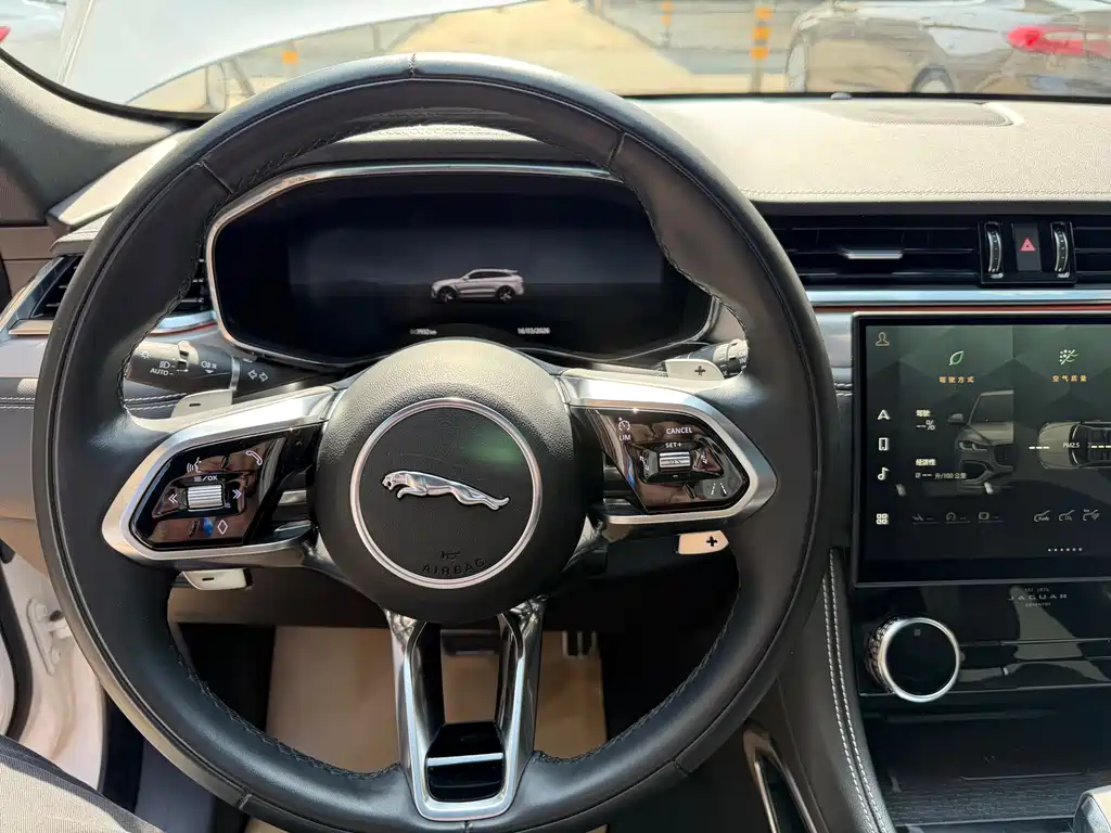 Jaguar F-PACE 2024 P250 R-Dynamic SE купить на сайте DeffCars