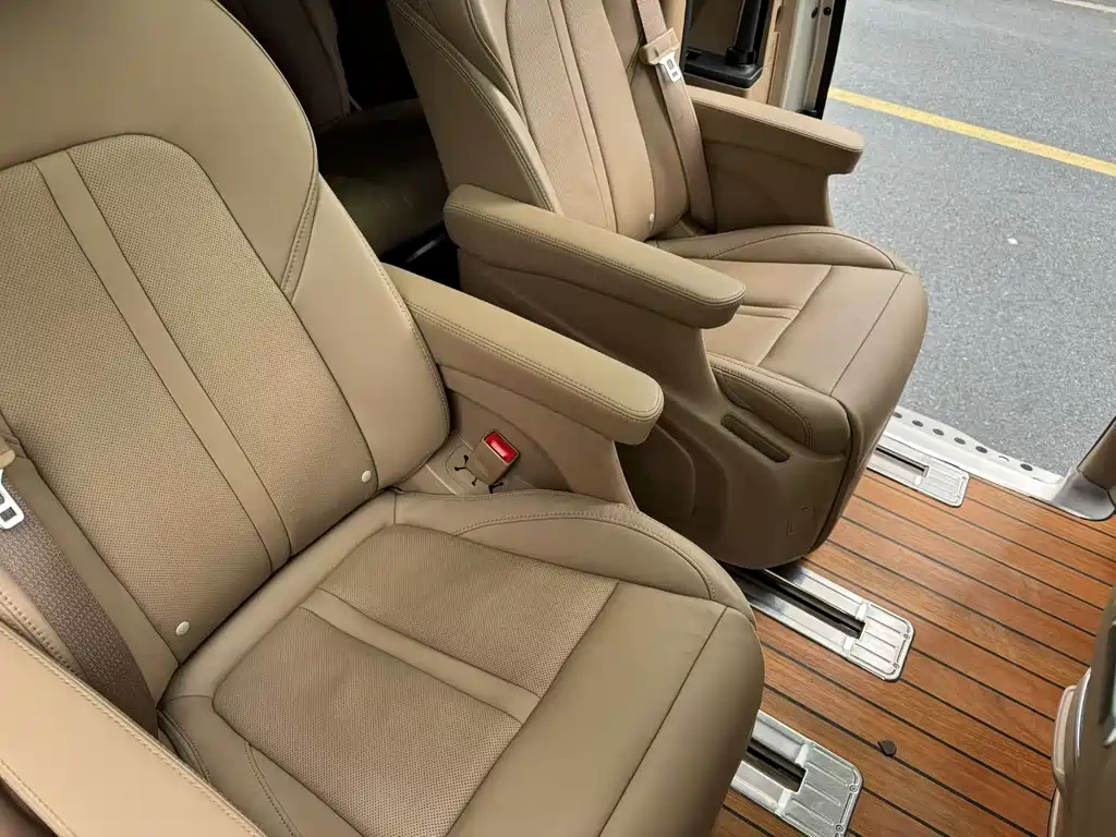 Buick GL8 2021 ES Lu Zun 653T luxury model купить на сайте DeffCars