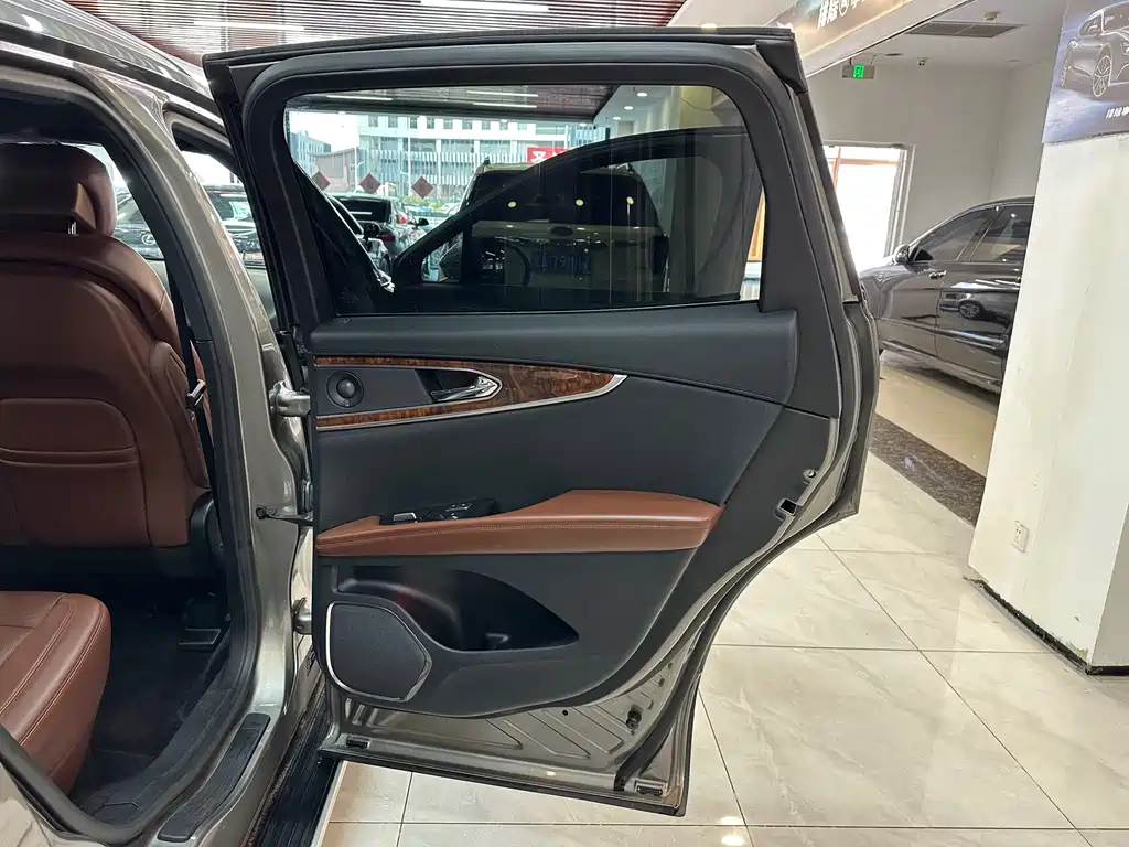 Lincoln MKX 2017 2.7T four-wheel drive premium version купить на сайте DeffCars