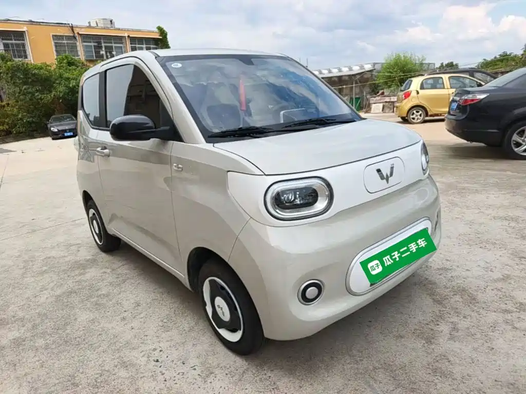 Hongguang MINIEV 2024 3rd Generation 215km Youth Edition купить на сайте DeffCars