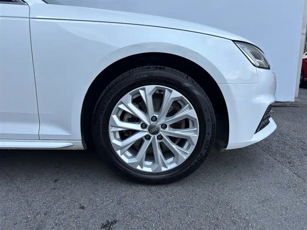Audi A4L 2019 40 TFSI Enterprising National VI купить на сайте DeffCars