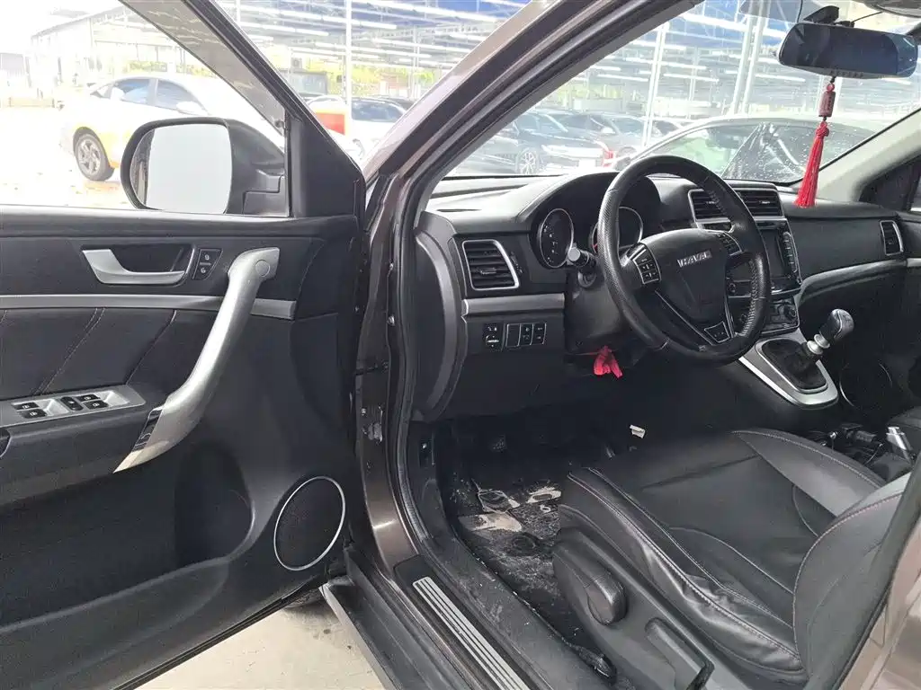 Haval M6 2018 1.5T manual two-wheel drive elite model купить на сайте DeffCars