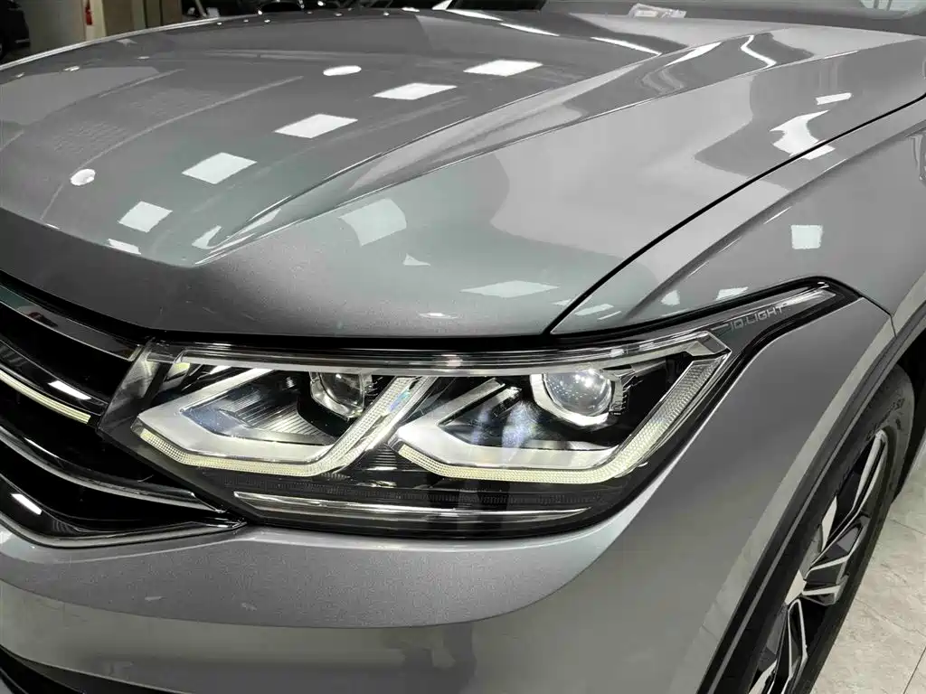 Tiguan L 2022 380TSI automatic four-wheel drive R-Line flagship version 7 seats купить на сайте DeffCars