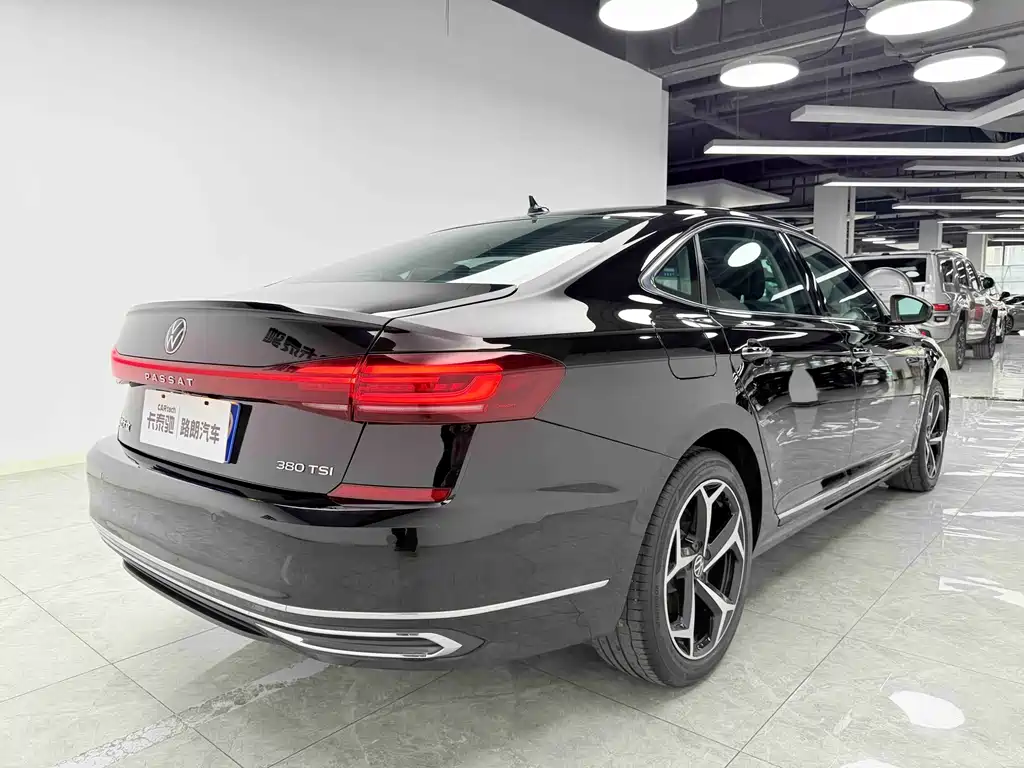 Passat 2025 Outstanding Model 380TSI Starry Sky Dragon Edition купить на сайте DeffCars