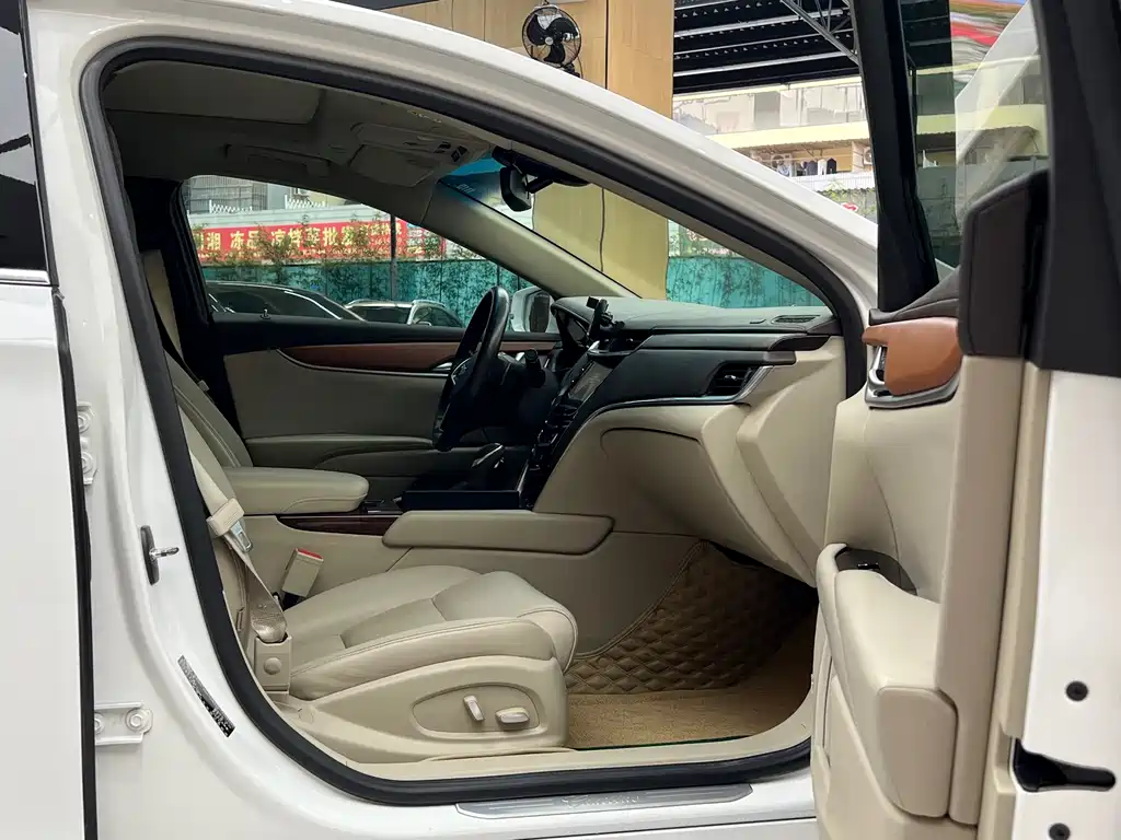 Cadillac XTS 2016 28T luxury model купить на сайте DeffCars