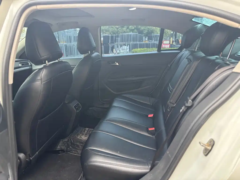 标致408 2016款 1.6T 自动豪华版 купить на сайте DeffCars