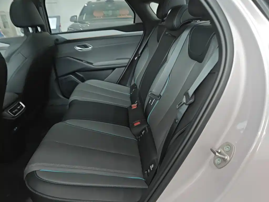 Qin L 2025 EV 545KM Cloud Model купить на сайте DeffCars