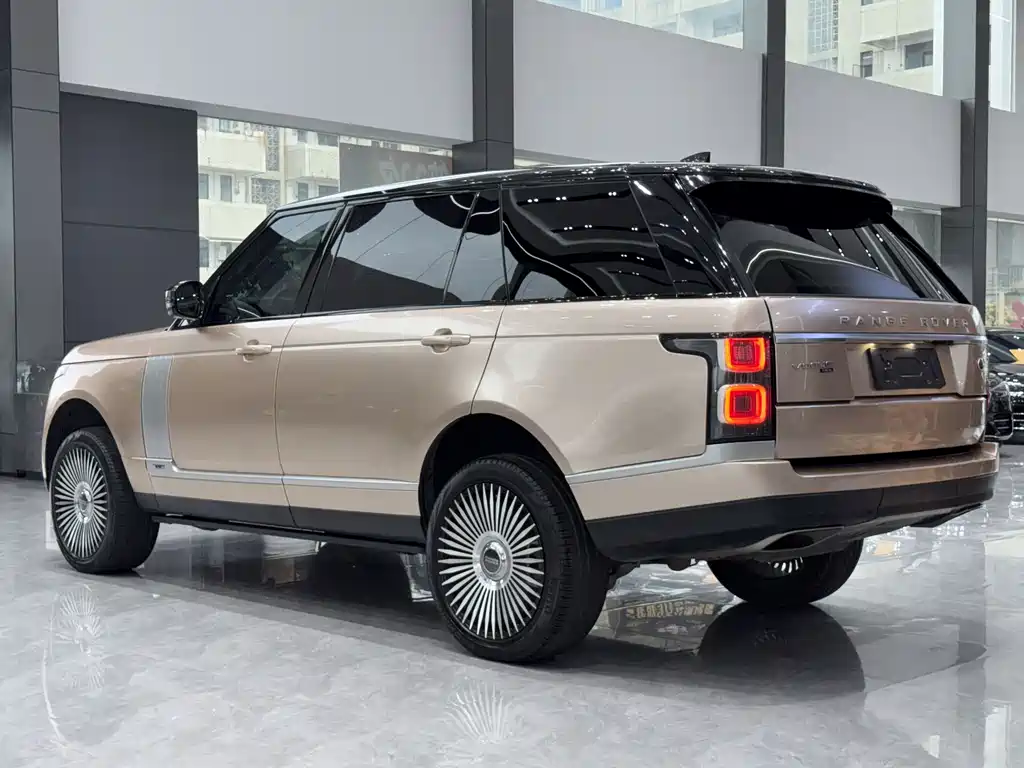 Range Rover 2021 3.0 L6 Legend Extended Classic Edition купить на сайте DeffCars