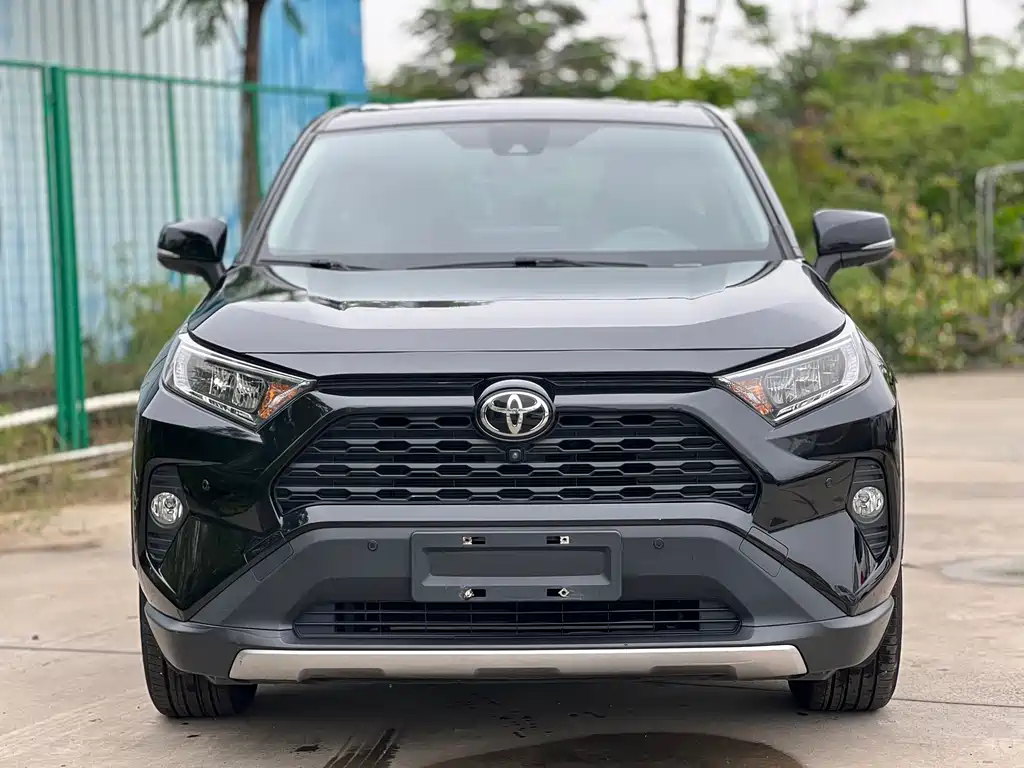 RAV4 Rongfang 2021 2.0L CVT two-wheel drive fashion version купить на сайте DeffCars