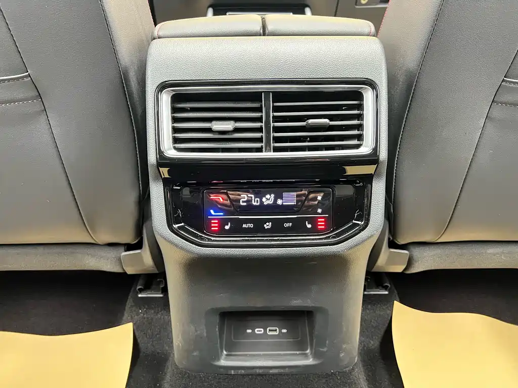 Touron 2024 Touron X 380TSI four-wheel drive luxury version купить на сайте DeffCars