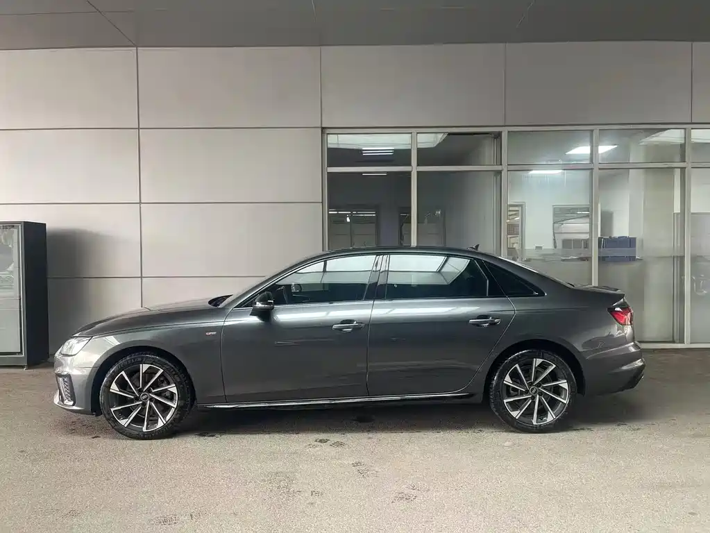 Audi A4L 2023 40 TFSI luxury and dynamic model купить на сайте DeffCars