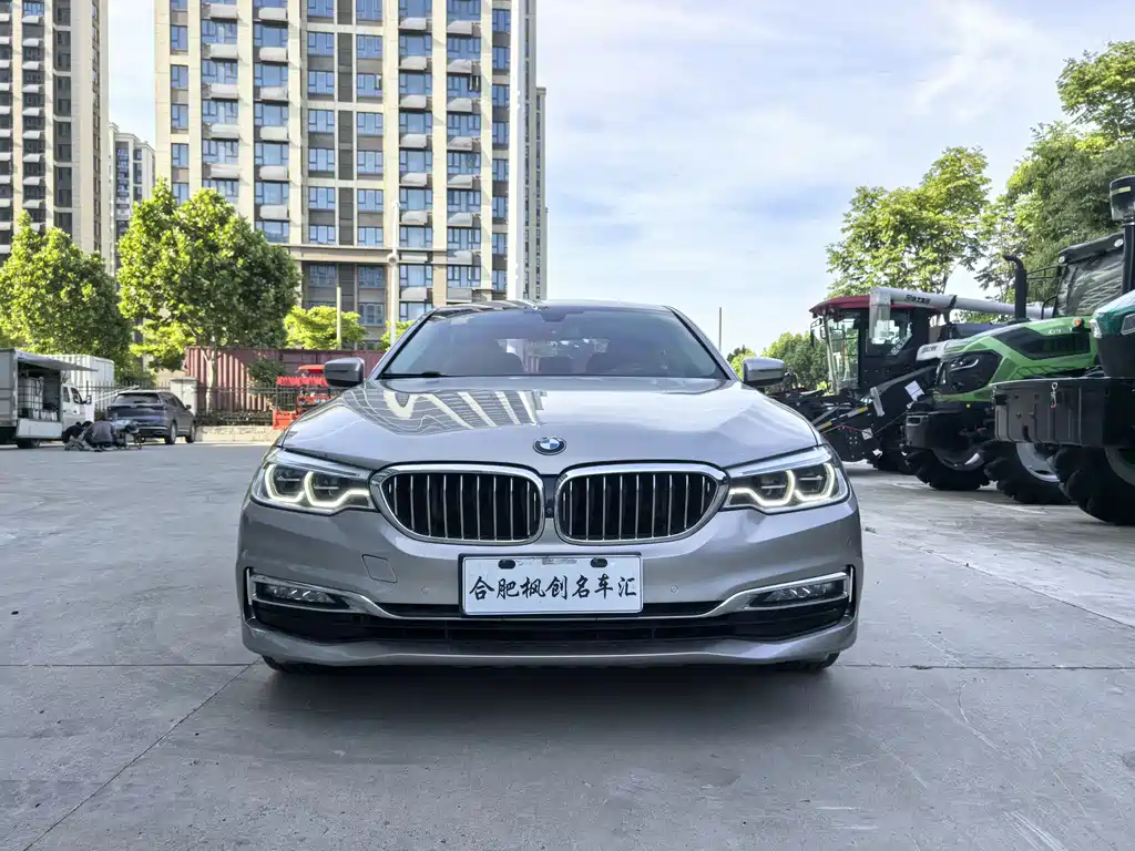 BMW 5 Series 2018 Facelift 530Li Exclusive Luxury Package купить на сайте DeffCars