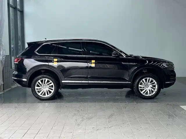 Touareg 2019 2.0TSI Sharp Wing Edition National VI купить на сайте DeffCars
