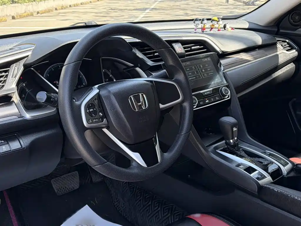 Civic 2019 220TURBO CVT Dynamic Edition National V купить на сайте DeffCars