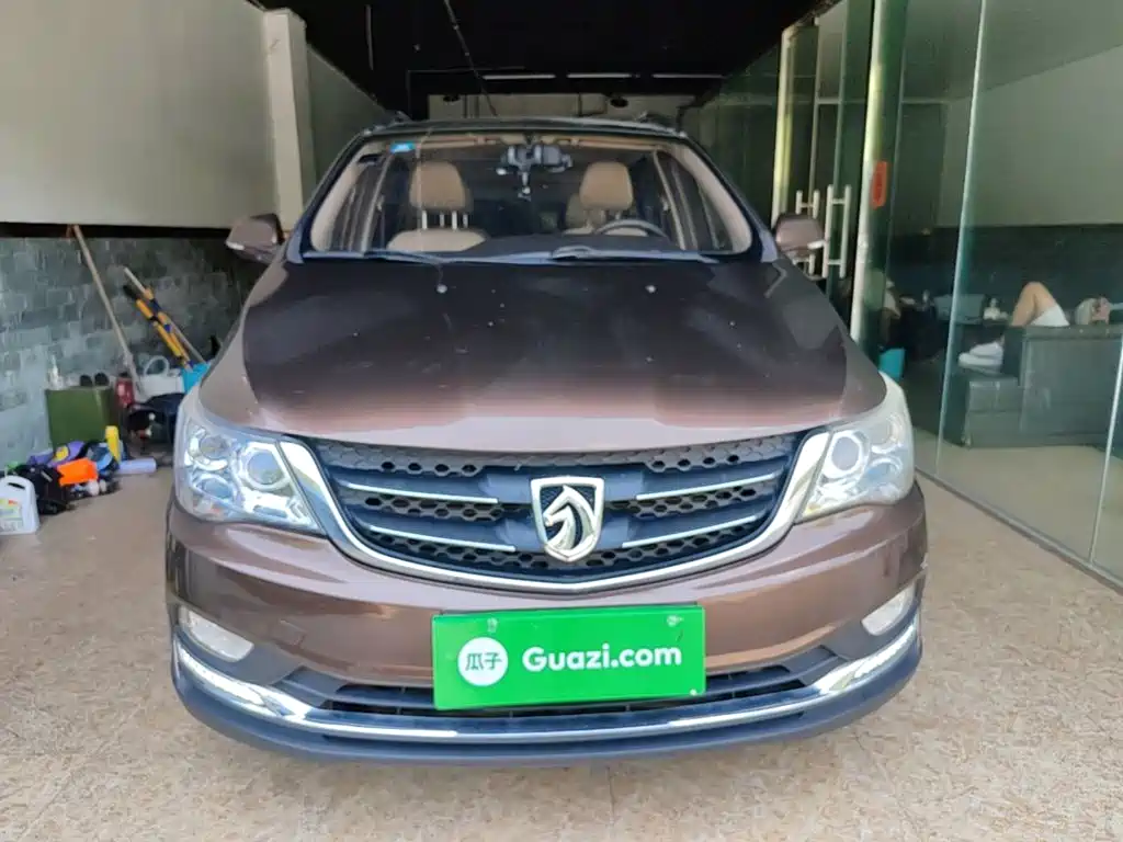 Baojun 730 2016 1.8L Manual Luxury 7 Seater купить на сайте DeffCars