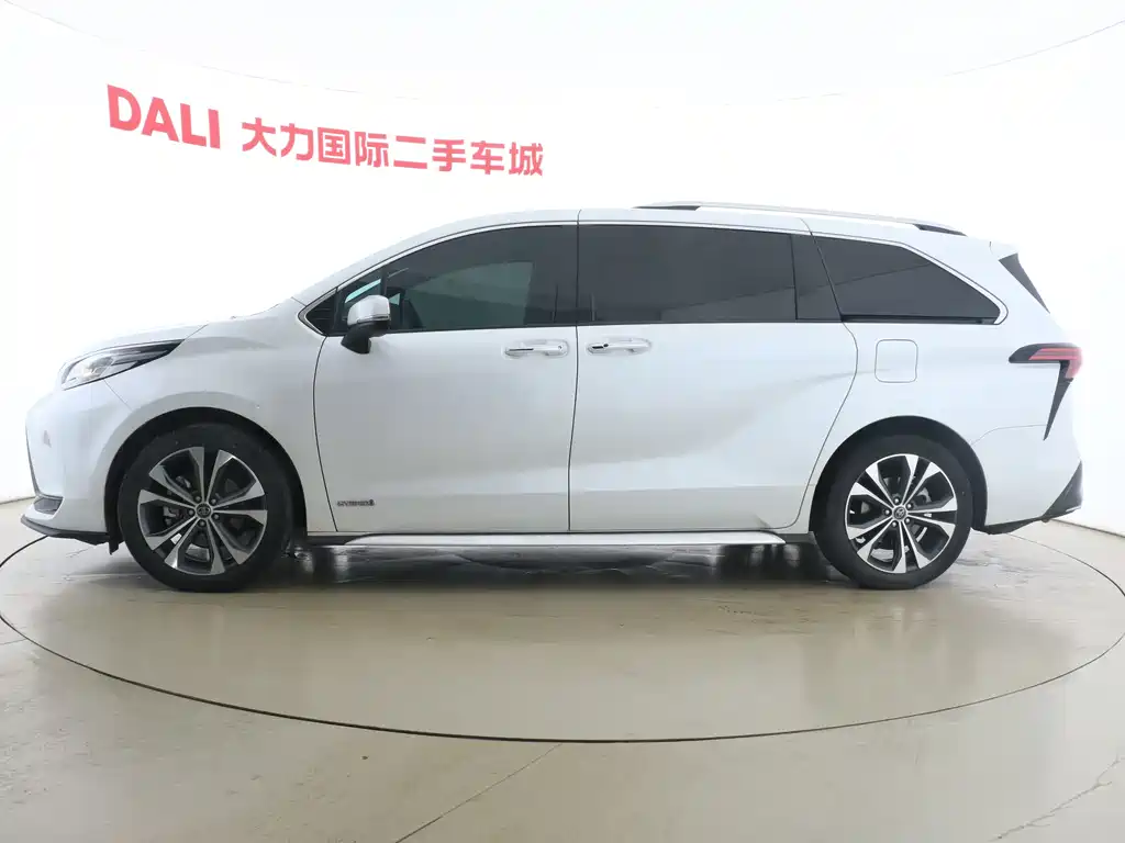 Grevia 2023 2.5L Hybrid Premium PLUS Edition купить на сайте DeffCars